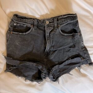 Abercrombie & Fitch Mom Short High Rise